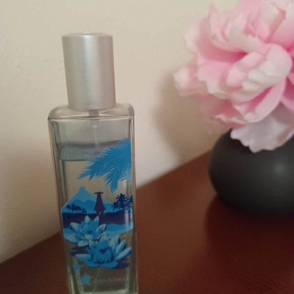 The Body Shop Fijian Water Lotus EDT 1.69 oz - Picture 3 of 3